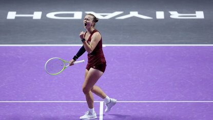 Ein besonderer Erfolg für Barbora Krejcikova bei den WTA Finals. Ein besonderer Erfolg für Barbora Krejcikova bei den WTA Finals.