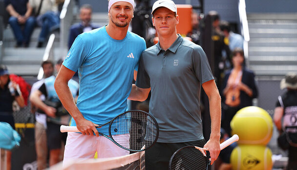 Alexander Zverev und Jannik Sinner bei ihrem bislang letzten Duell in Madrid