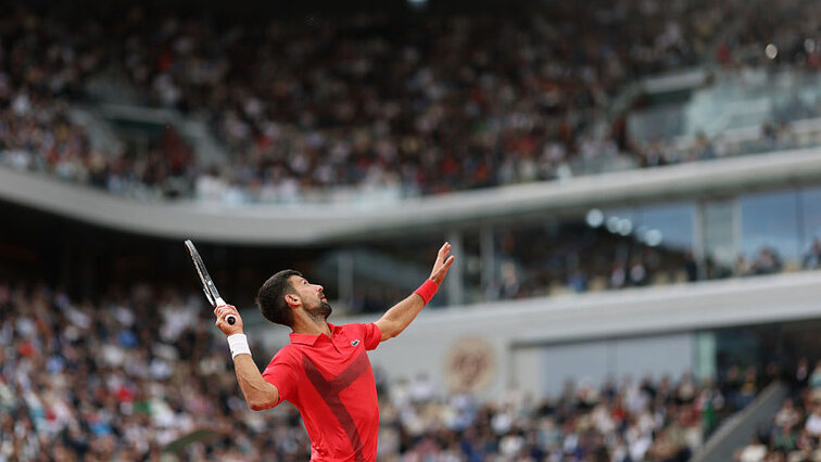Novak Djokovic ist mit den Flutlichtern in Paris natürlich vertraut Novak Djokovic ist mit den Flutlichtern in Paris natürlich vertraut