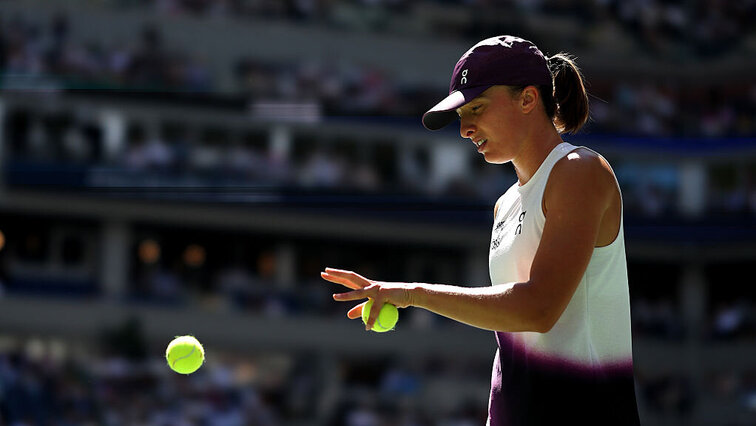 Iga Swiatek muss in den kommenden Woche nochmal zulegen, wenn die Qualifikation für die WTA Finals gelingen soll.
