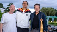 Sven Wortmann, Alexander Zverev und Ralf Weber am Donnerstag in HalleWestfalen Sven Wortmann, Alexander Zverev und Ralf Weber am Donnerstag in HalleWestfalen