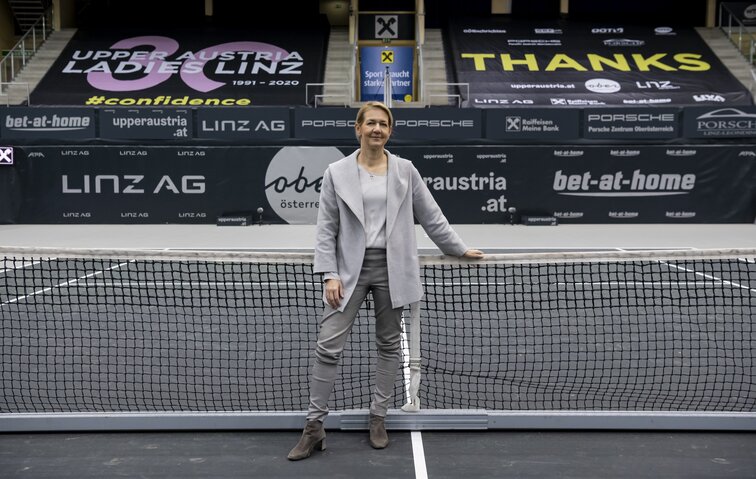 Linz-Chefin Sandra Reichel hat sich direkt an die Fans gewandt Linz-Chefin Sandra Reichel hat sich direkt an die Fans gewandt