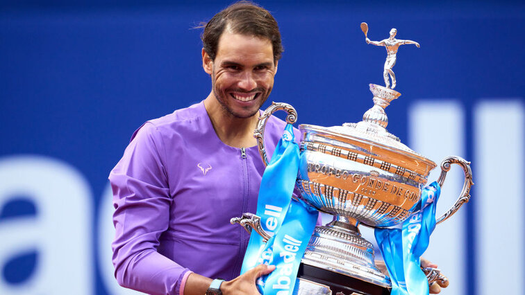 Rafael Nadal mit seiner zwölften Sieger-Trophäe in Barcelona
