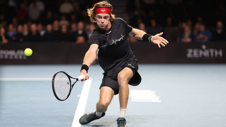 Andrey Rublev hat am Freitag in London beide Matches gewonnen Andrey Rublev hat am Freitag in London beide Matches gewonnen