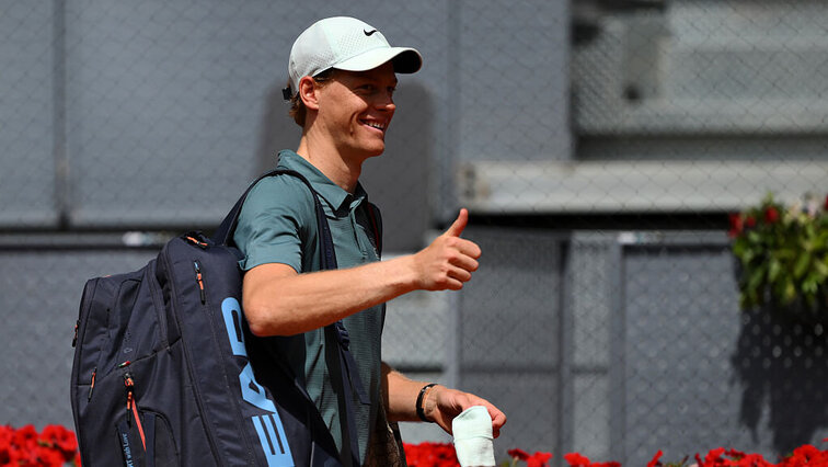 In Madrid schickt Jannik Sinner positive Gesten in Richtung Trainerbox