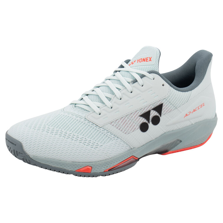 Testet jetzt die neuen Sandplatzschuhe von YONEX Testet jetzt die neuen Sandplatzschuhe von YONEX