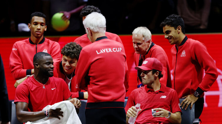 Auch an Tag 2 war Team Welt beim Laver Cup in Vancouver nicht zu bremsen. Auch an Tag 2 war Team Welt beim Laver Cup in Vancouver nicht zu bremsen.
