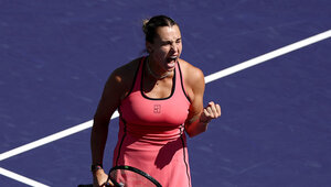 Aryna Sabalenka zeigt sich gewohnt emotional am Platz