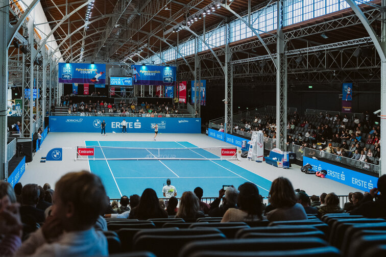 Nah dran am Weltklassetennis in der Marx Hallle