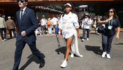 Naomi Osaka auf dem Weg zu ihrem Zweitrunden-Match in Wimbledon 2026