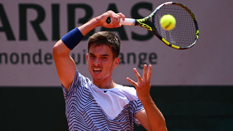 Dino Prizmic krönt seinen Abstecher zu den Junioren mit dem Titel in Roland Garros. Dino Prizmic krönt seinen Abstecher zu den Junioren mit dem Titel in Roland Garros.