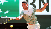 Carlos Alcaraz steht in Roland Garros in Runde drei