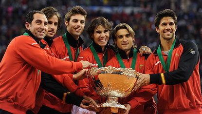 2011 haben Rafael Nadal und David Ferrer gemeinsam den Davis Cup gewonnen 2011 haben Rafael Nadal und David Ferrer gemeinsam den Davis Cup gewonnen