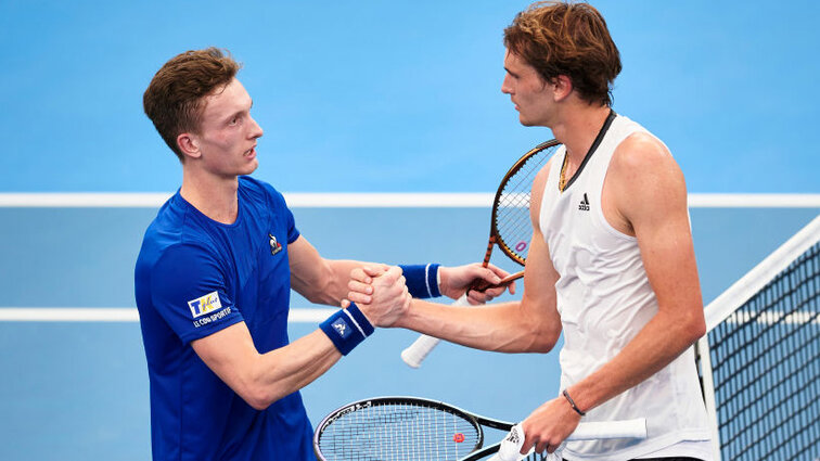 Zu Saisonanfang hatte Jiri Lehecka gegen Alexander Zverev die Nase vorne At the beginning of the season, Jiri Lehecka was ahead of Alexander Zverev