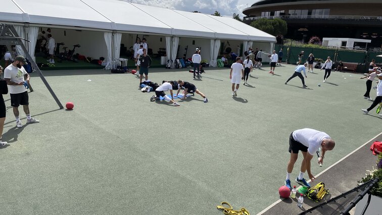 Keine Übung ohne Ball - die alte Ernst-Happel-Doktrin