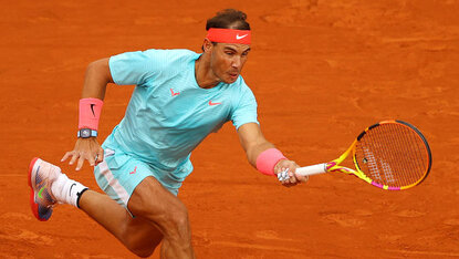 Rafael Nadal hat sich mit den Bedingungen vertraut gemacht Rafael Nadal hat sich mit den Bedingungen vertraut gemacht
