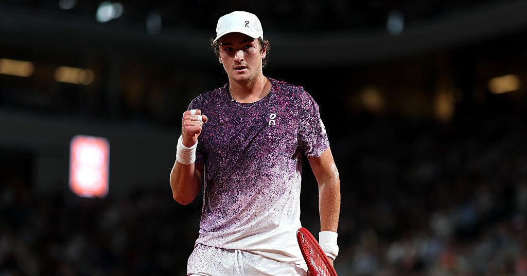 French Open 2026: Fonseca also beats Ruud, Mensik defeats Rublev