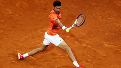 Novak Djokovic steht nach einem ungefährdeten Sieg gegen Gael Monfils im Achtelfinale von Madrid