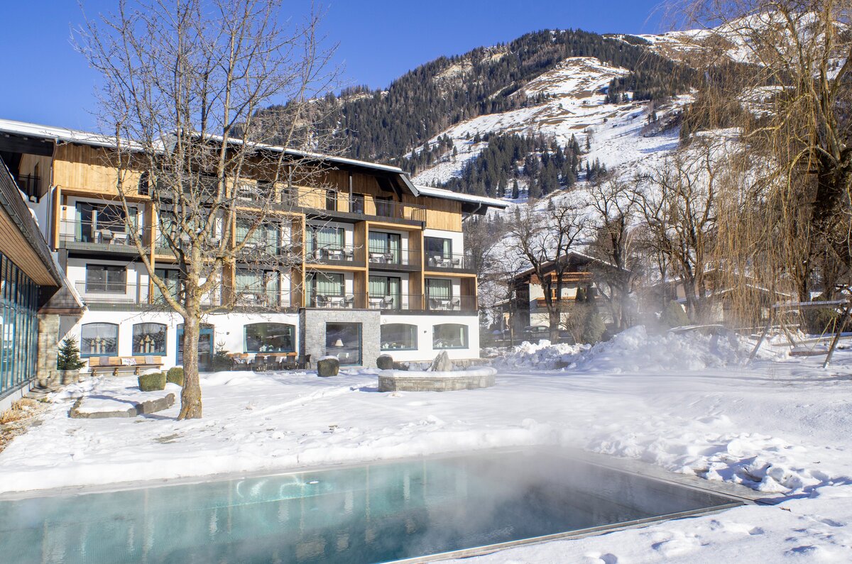 Win a ski and tennis weekend at the Rauriserhof!