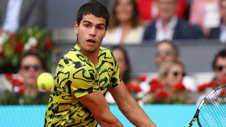 Carlos Alcaraz ist in Rom solide gestartet Carlos Alcaraz made a solid start in Rome