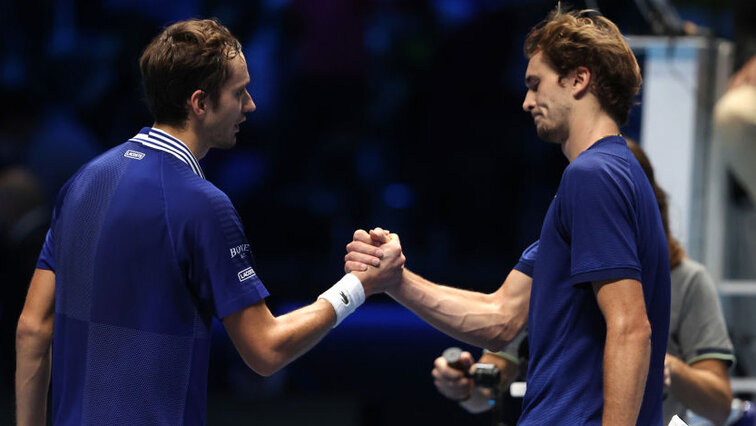 Daniil Medvedev und Alexander Zverev sind sich schon in der Gruppenphase begegnet Daniil Medvedev und Alexander Zverev sind sich schon in der Gruppenphase begegnet