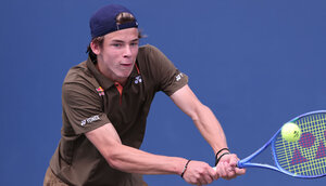 Auch French-Open-Juniors-Champion Niels McDonald schlägt in Hamburg auf