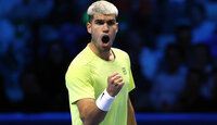 Carlos Alcaraz ist zum ersten Mal mit einem Sieg in ATP-Finals gestartet.
