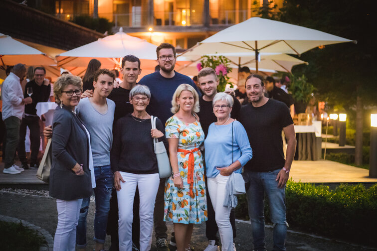 Die Großfamilie Thiem in Kitzbühel Die Großfamilie Thiem in Kitzbühel