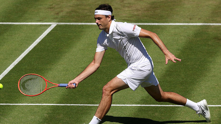 Wimbledon-Fritz-und-de-Minaur-fangen-den-fr-hen-Wurm