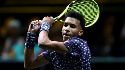 Wie spiele ich erfolgreich gegen Félix Auger-Aliassime?