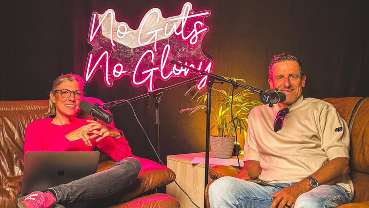 Im Podcast "No Guts No Glory! stehen die Darmgesundheit und OMNi-BiOTiC im Mittelpunkt Im Podcast "No Guts No Glory! stehen die Darmgesundheit und OMNi-BiOTiC im Mittelpunkt