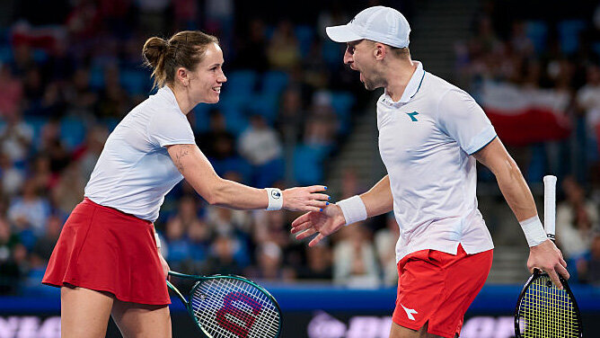 United-Cup-Polen-holt-im-dritten-Final-Anlauf-den-Titel