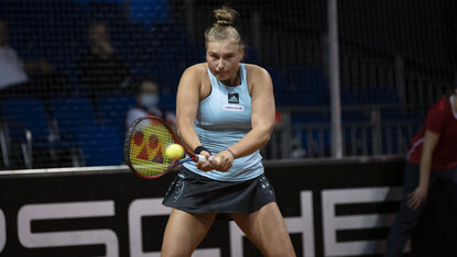 Nastasja Schunk hat die erste Aufgabe in der Qualifikation für den Porsche Tennis Grand Prix bereits positiv erledigt
