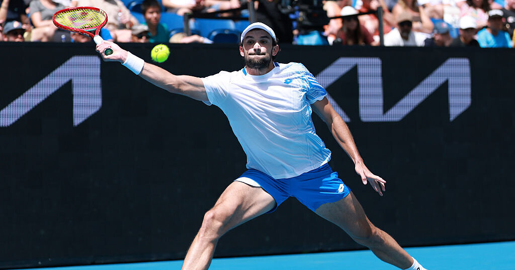 Australian-Open-Valentin-Vacherot-begeistert-mit-Bananen-Return-