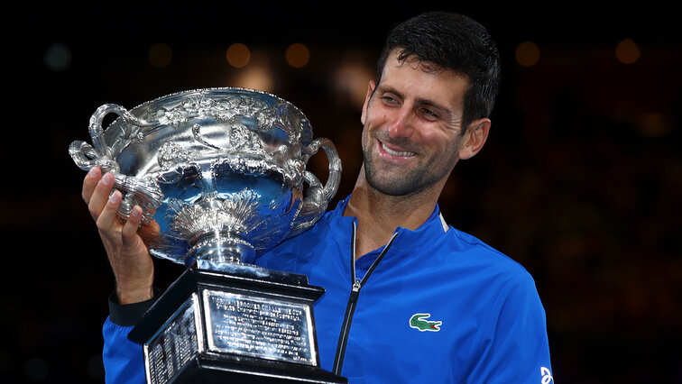 Novak Djokovic with the 2019 trophy