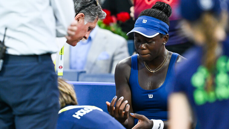 Bereits während Mbokos Turnier-Märchen litt die Kanadier unter Problemen im Handgelenk Bereits während Mbokos Turnier-Märchen litt die Kanadier unter Problemen im Handgelenk