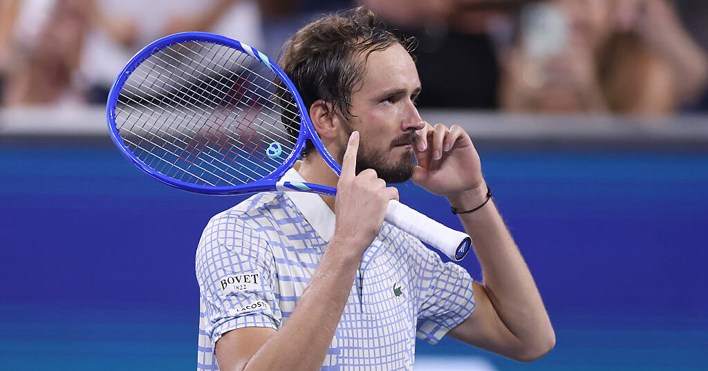 Medvedev also parts ways with fitness coach Hernandez