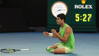 Carlos Alcaraz kann am Sonntag erstmals die Australian Open gewinnen.