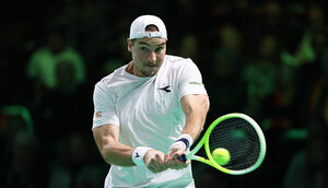 Jan-Lennard Struff startet erfolgreich in Stuttgart.