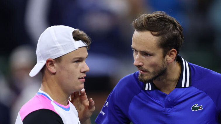 Holger Rune (li.) und Daniil Medvedev (re.) Holger Rune (li.) und Daniil Medvedev (re.)