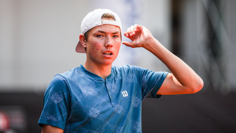 Matthias Ujvary challenges Dominic Thiem at the Challenger in Mauthausen.