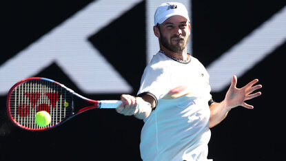 Tommy Paul schlägt seit Anfang 2023 mit YONEX auf Tommy Paul schlägt seit Anfang 2023 mit YONEX auf