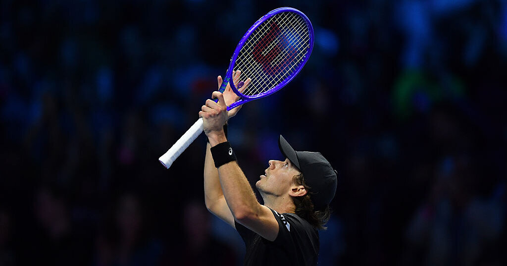 Alex-de-Minaur-mit-dem-seltenen-Minimalisten-Coup-in-Turin