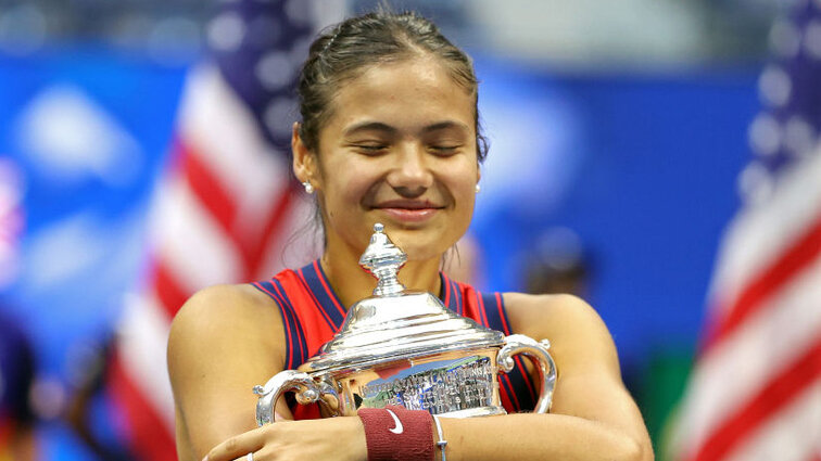 Ein Bond-Girl der Zukunft? Bei Emma Raducanu ist alles vorstellbar Ein Bond-Girl der Zukunft? Bei Emma Raducanu ist alles vorstellbar