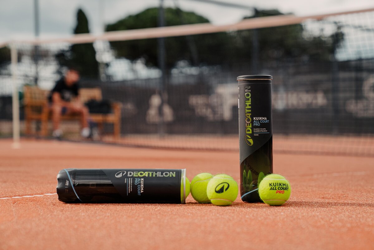 atp-tour-decathlon-startet-mit-dem-kuikma-all-court-pro-tennisball-durch