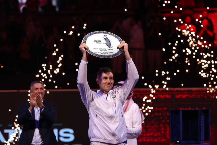 Hamad Medjedovic gewann die NextGen Finals Hamad Medjedovic gewann die NextGen Finals