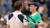 Alexander Bublik und Jannik Sinner zuletzt in Roland-Garros Alexander Bublik und Jannik Sinner zuletzt in Roland-Garros