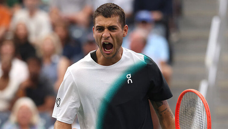 Flavio Cobolli ist mit einem Comeback-Sieg in die US Open 2026 eingestiegen