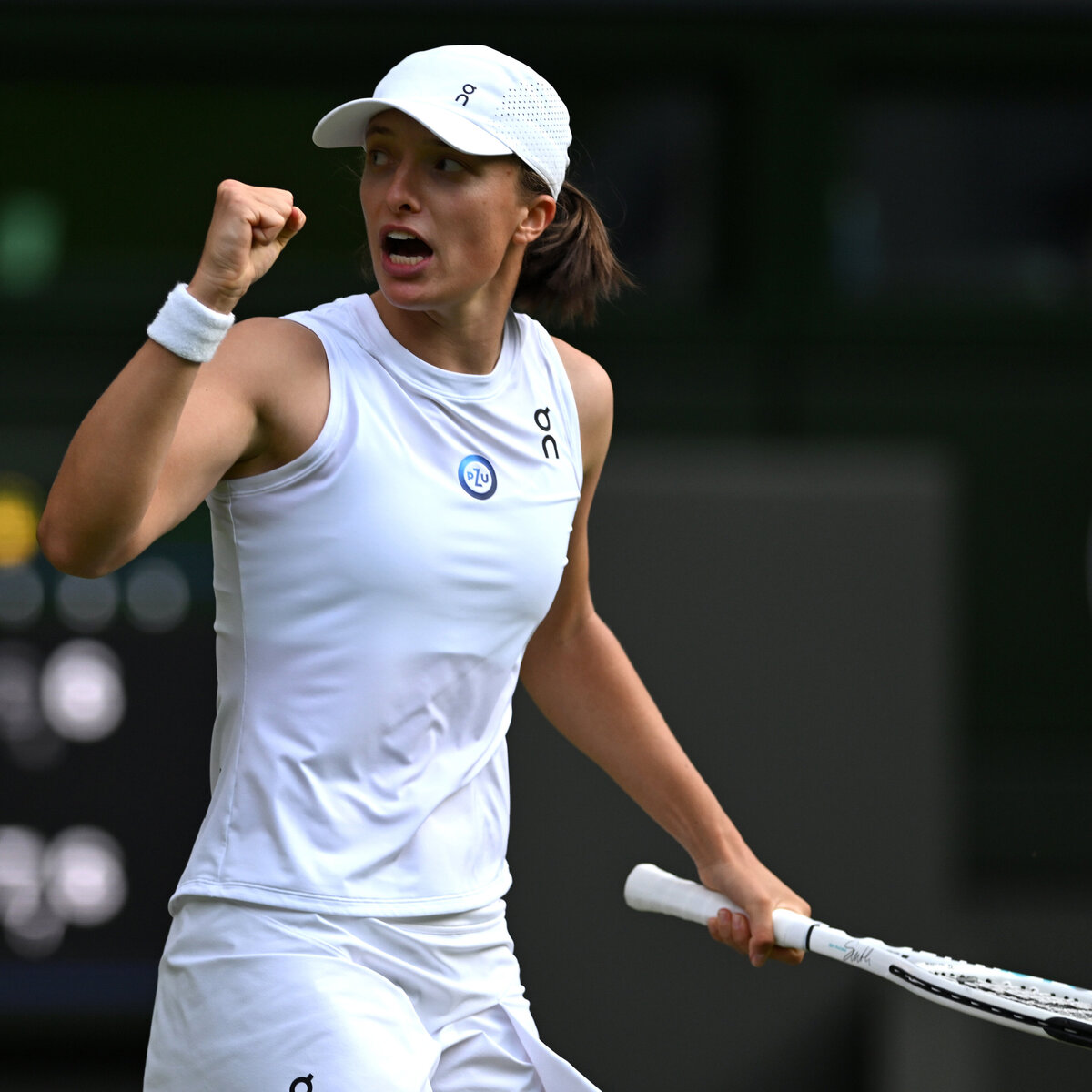 Wimbledon 2 Matchbälle abgewehrt! Iga Swiatek biegt Belinda Bencic · tennisnet