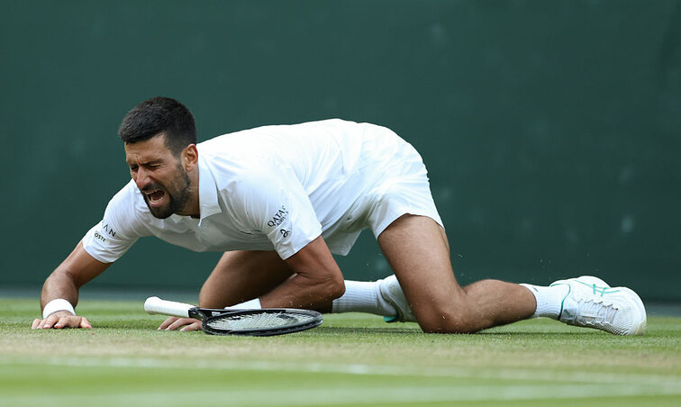 Novak Djokovic kam kurz vor Matchende zu Sturz Novak Djokovic kam kurz vor Matchende zu Sturz